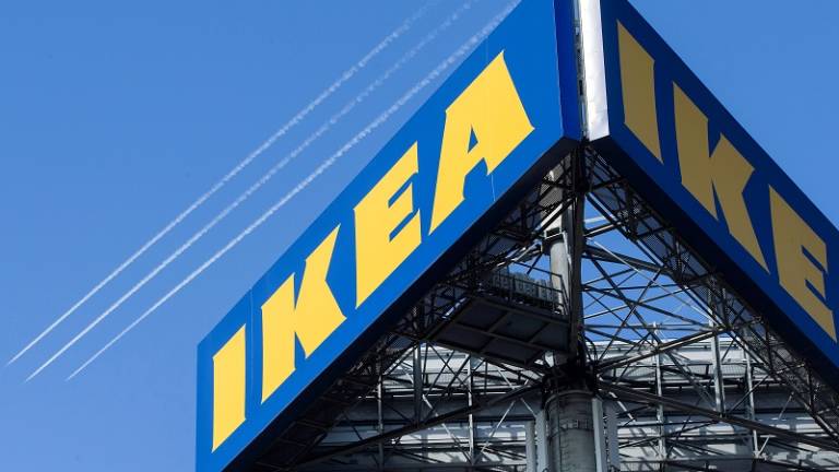 Pasar la noche en Ikea, una moda que exaspera al gigante sueco