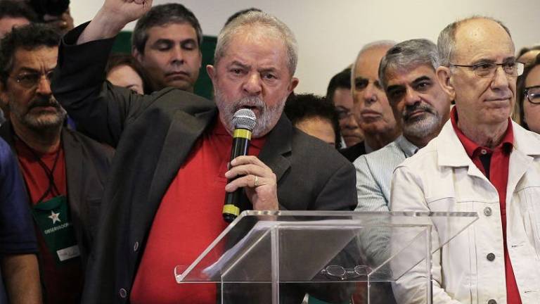 Lula dice que lo acusan por &quot;miedo&quot; a que aspire a la Presidencia en 2018