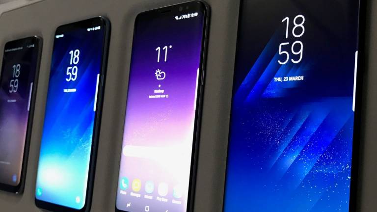 Samsung presenta el nuevo Galaxy S8 con asistente virtual