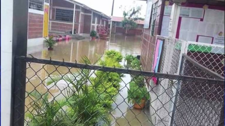 Fin de ciclo escolar se mantiene en la Costa, pese a las lluvias