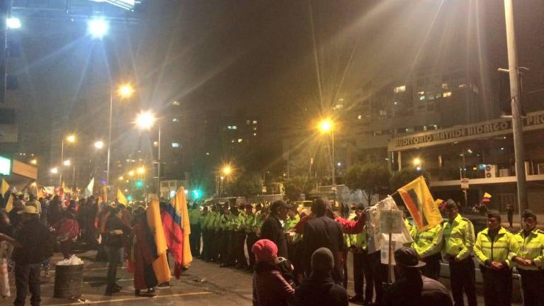 Incidentes durante protesta en exteriores de CNE en Quito