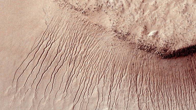 NASA: Marte no es el planeta seco y árido que pensábamos