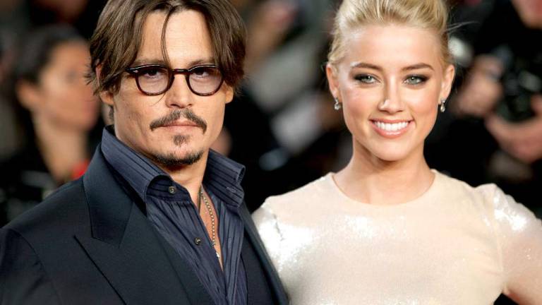 Esposa de Johnny Depp pide el divorcio y lo acusa de violencia