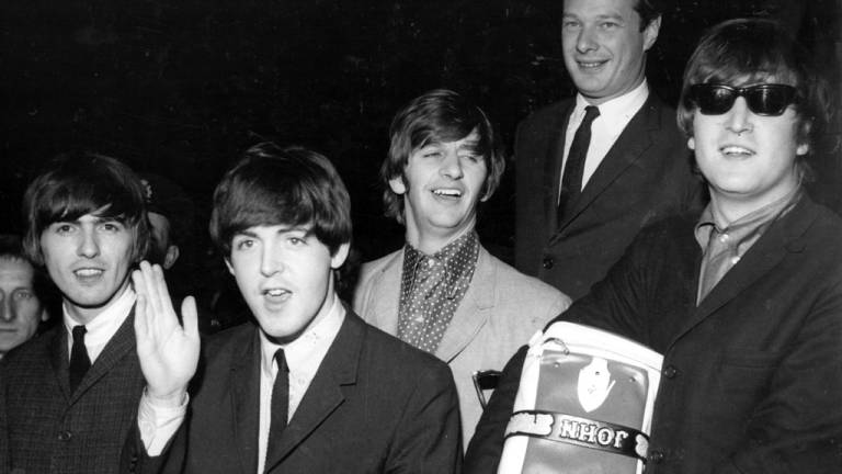 Venden el primer contrato de The Beatles en más de 500.000 dólares
