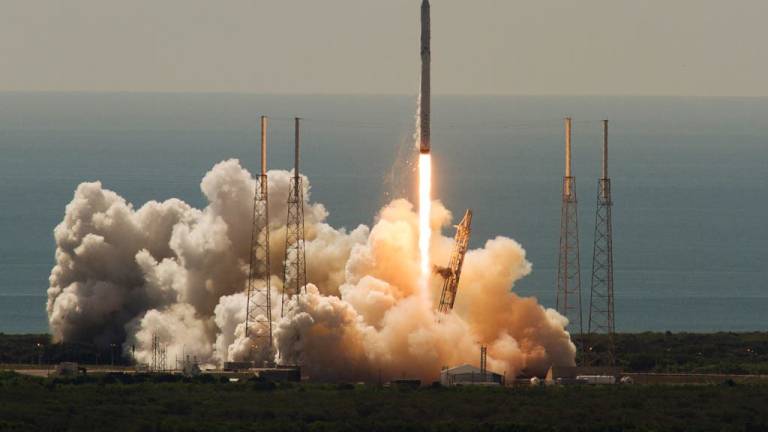 El cohete SpaceX Falcon 9 explota tras su despegue