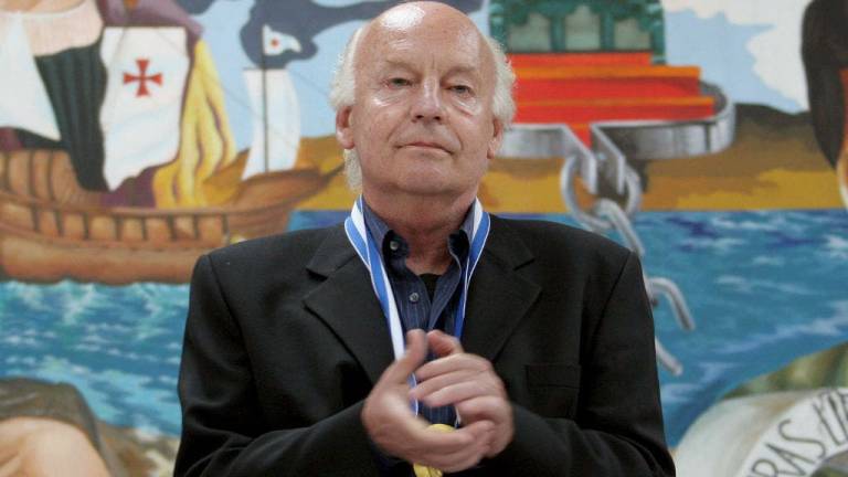 Los restos de Eduardo Galeano son cremados en una ceremonia íntima