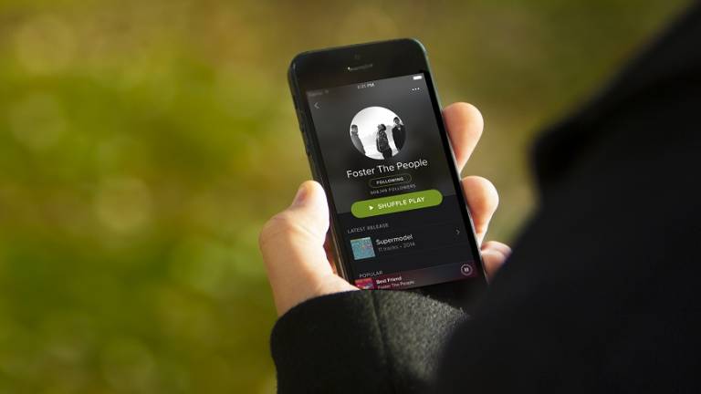 Spotify firma nuevo acuerdo mundial con Universal