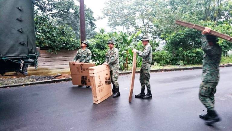 Fuerzas armadas finalizan entrega del material electoral
