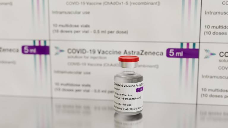AstraZeneca reconoce posible efecto secundario letal de su vacuna de Covid-19 mientras aumentan las demandas