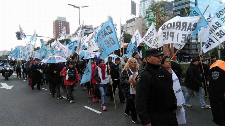 Protestas callejeras de movimientos sociales en Argentina