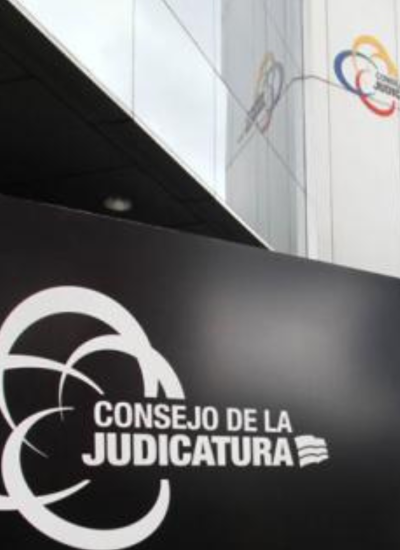 Fotografía del edificio del Consejo de la Judicatura.