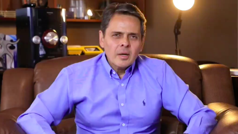 Víctor Araus rechaza supuesto complot que habría orquestado junto a Rafael Correa.