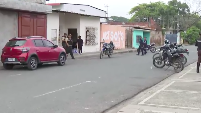 Nuevo ataque cerca del Municipio de Durán: dos hombres fueron baleados en la entrada de una vivienda