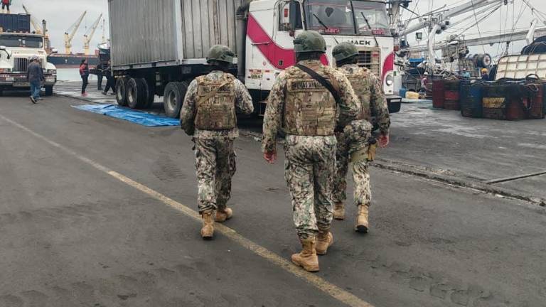 Ecuador incauta diez toneladas de droga en altamar en coordinación con EE.UU.