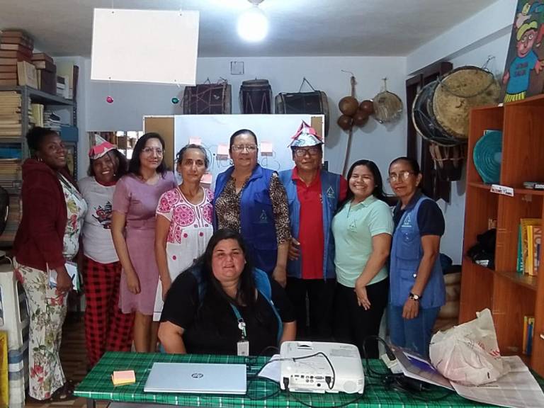 $!Patricia Toro lidera la Escuela Hilando Arte.