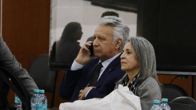 Fiscalía pide seis años y seis meses de cárcel para expresidente Lenín Moreno, su esposa y su hija