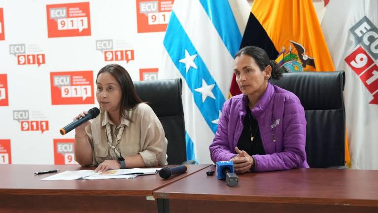 Declaran alerta roja en seis provincias por intensas lluvias