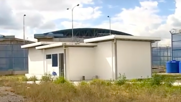 Así era la villa vip hallada en la cárcel de Cotopaxi: tenía agua caliente, internet y llamadas internacionales