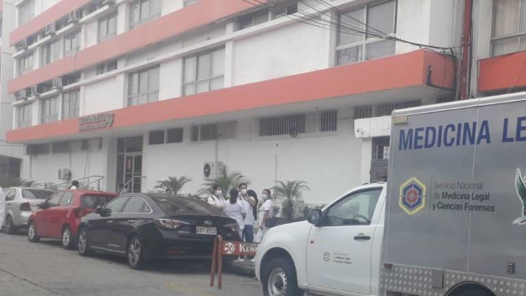 Una mujer peruana fue asesinada por error en una clínica de Guayaquil.