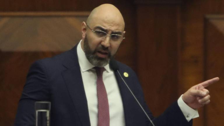 Mario Godoy rinde cuentas ante la Asamblea.