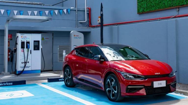 Desde las estaciones de servicio se impulsa movilidad menos contaminante