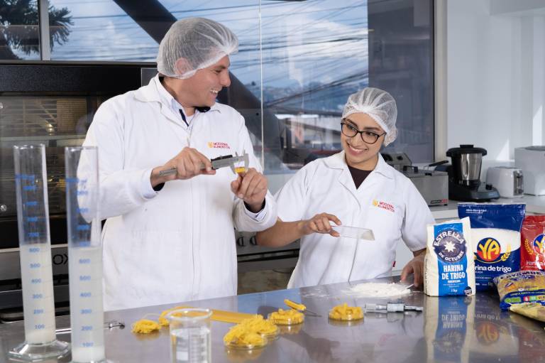 $!Colaboradores de Moderna Alimentos.