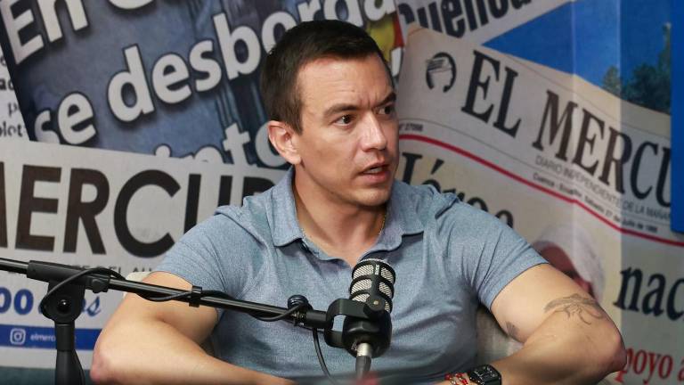 El mandatario Daniel Noboa durante una entrevista con Diario El Mercurio.