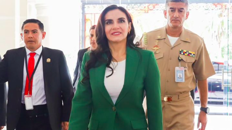 Verónica Abad confiesa que no habla con Daniel Noboa y pide ser escuchada