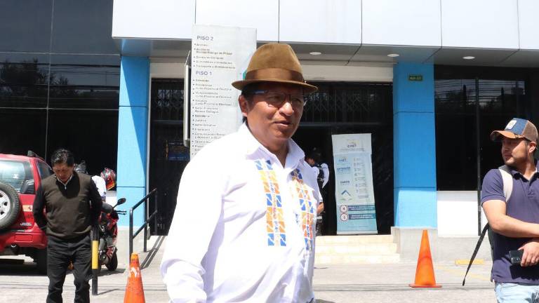 TCE multa con USD 12.050 a Guillermo Churuchumbi por cuentas de campaña de Pachakutik