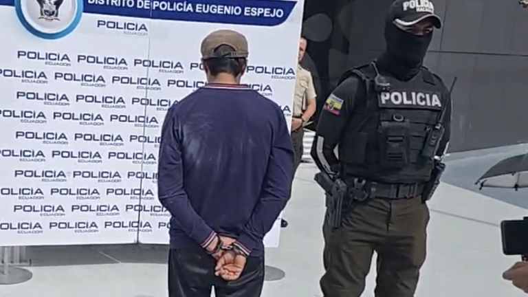Hombre secuestró a su expareja en Quito para llevarla a una iglesia de El Quinche