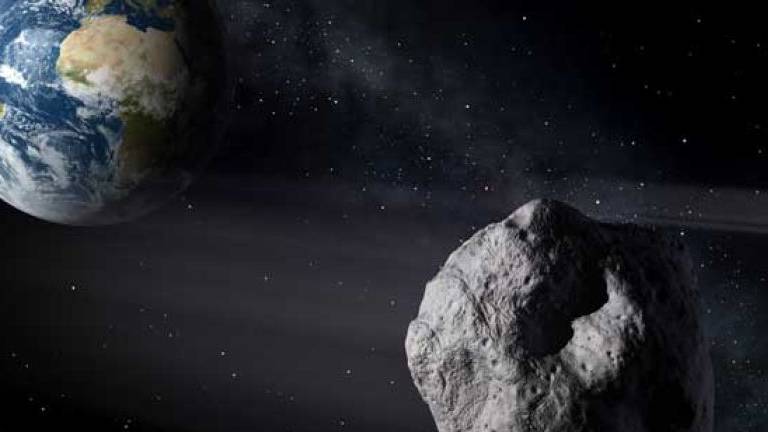 Asteroide de 20 metros sobrevuela la tierra 4 días después de ser detectado