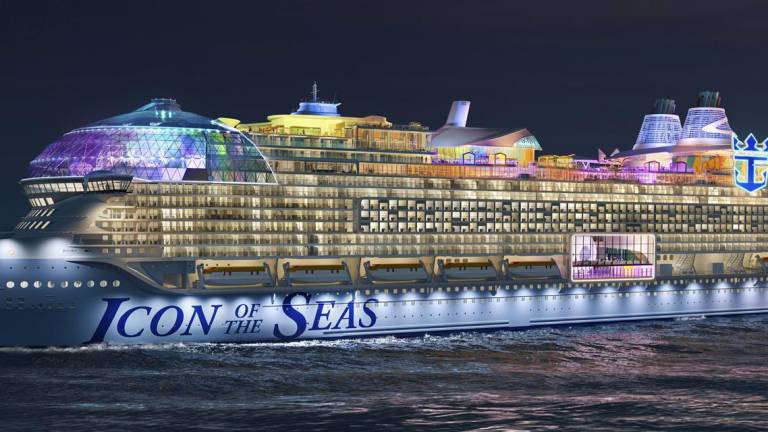 Icon of the Seas, el que será el crucero más grande del mundo, contará con 19 pisos, capacidad para unos 5.600 pasajeros y unos 3.000 tripulantes y artistas, siete piscinas, más de 40 bares, restaurantes y locales de ocio nocturno.