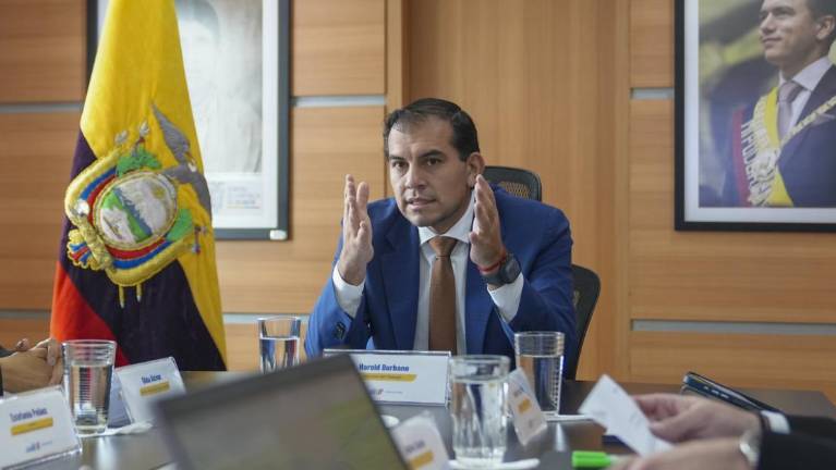 Harold Burbano explica cómo funcionarán las horas extra con el nuevo acuerdo ministerial