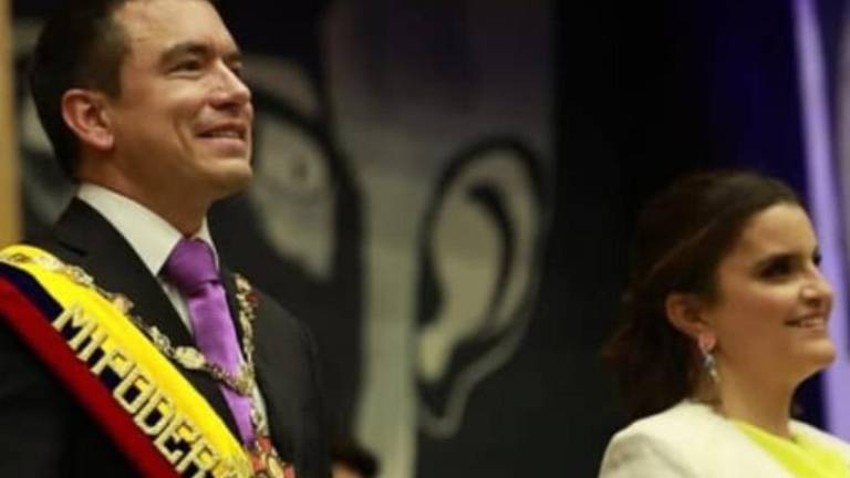 Daniel Noboa y María José Pinto asumen el mando con promesa de romper ciclos y combatir el crimen sin tregua