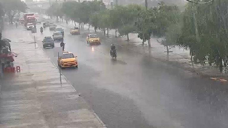 Fuertes lluvias y tormentas eléctricas en Guayaquil: SEGURA EP pide a la ciudadanía no salir de sus casas