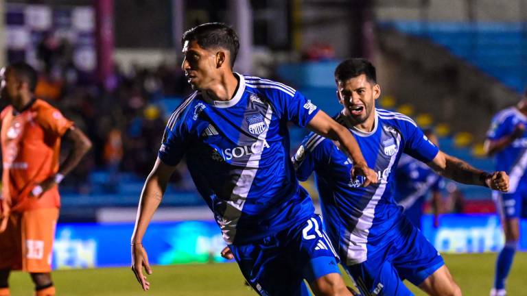 José Cevallos, jugador de Emelec, celebrando la anotación ante Libertad en LigaPro.