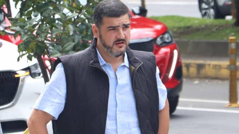 Aquiles Alvarez llegando al Commplejo Judicial en Quito.