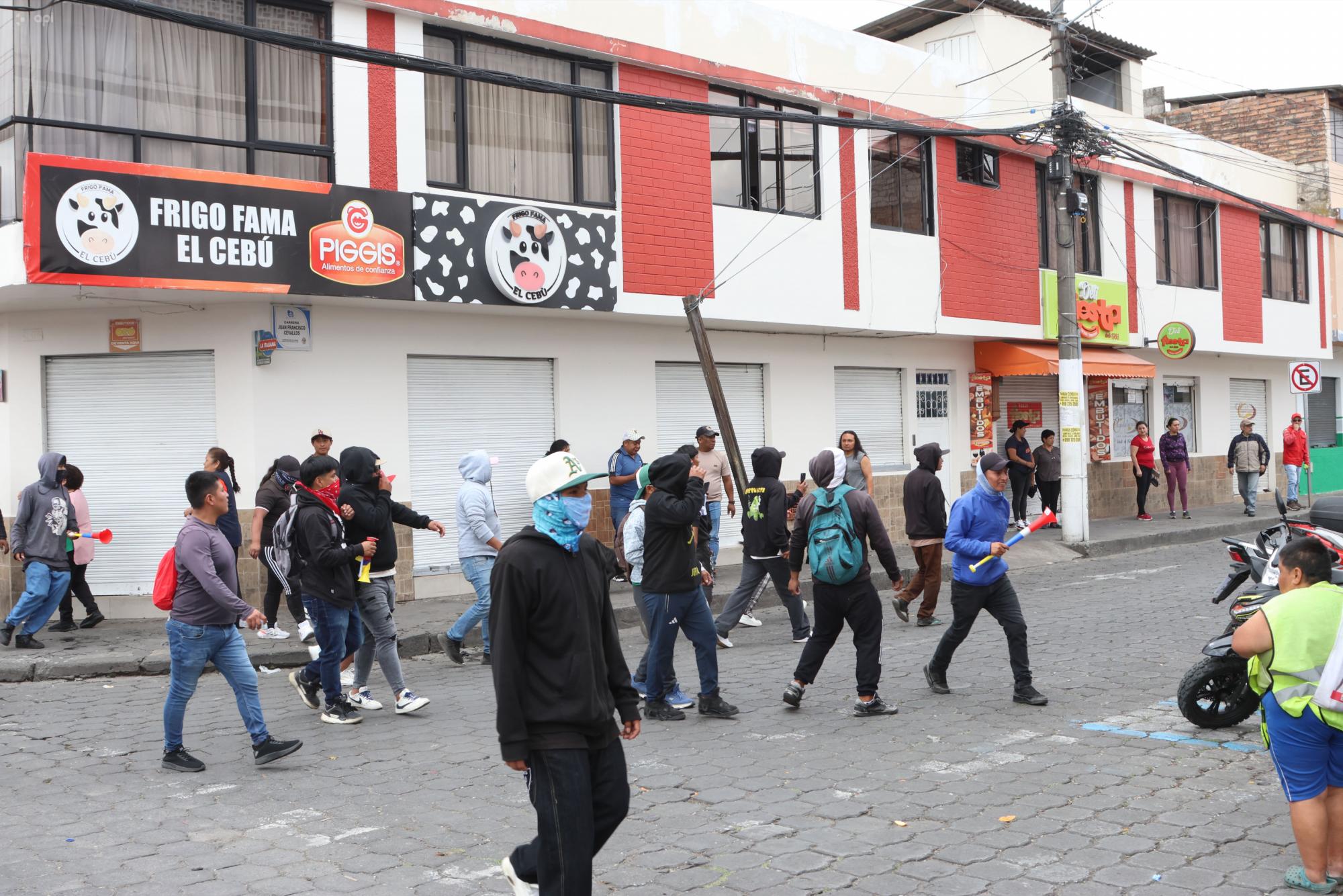 Locales cerrados en Ibarra 