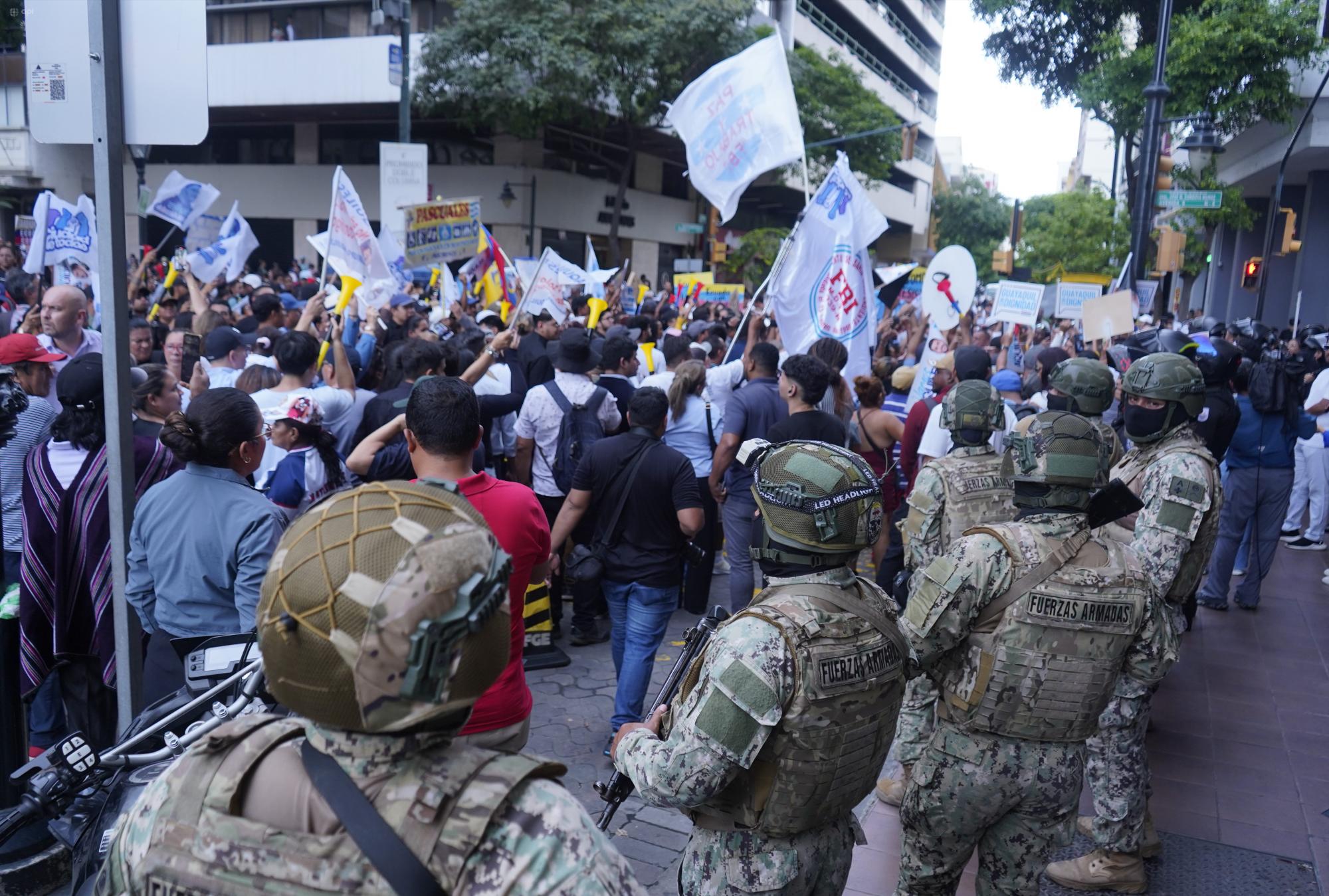 Protesta en la Fiscalía de Guayaquil