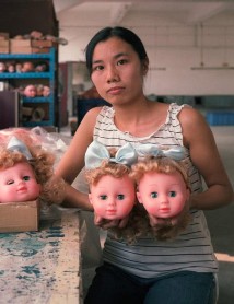Michael Wolf: un fotógrafo retrató la verdadera historia de los juguetes hechos en China