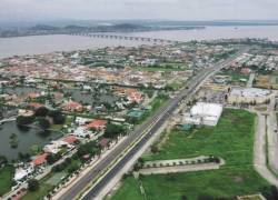 Toma aérea de varias urbanizaciones que conforman Samborondón, en la provincia del Guayas.