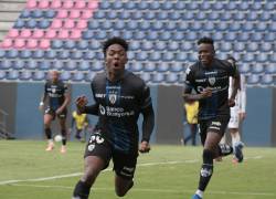Djorkaeff Reasco celebrando el gol anotado con Independiente del Valle en la fecha 11 de la LigaPro frente a Leones del Norte.
