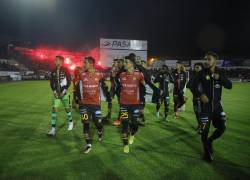 Deportivo Cuenca no podrá actuar de local en el Estadio Alejandro Serrano Aguilar durante la Copa Sudamericana 2024. La deficiencia de luminarias le costó la aprobación.