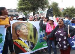 Simpatizantes de Lasso se reúnen cerca de la Asamblea; organizaciones también anuncian marcha en contra