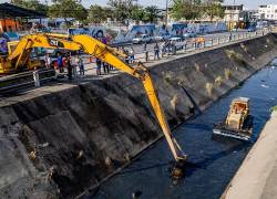 La empresa municipal alerta sobre riesgos tanto para la salud como para el ambiente.
