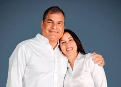 Continúa la persecución. Mi abrazo solidario a Luisa, manifestó Correa.