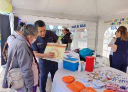 Socialización sobre vacunas de Hepatitis, hisopados y pruebas de detección de VIH a adultos mayores.