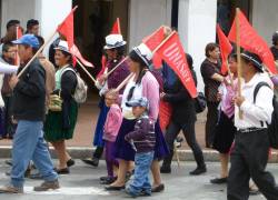Movilización indígena de representantes de la organización Unasay Ecuarunari.