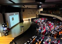 Asistentes de Symposia en la Universidad de las Américas.