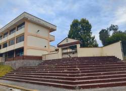 Niño de 9 años habría sido agredido sexualmente dentro de Liceo Policial en Quito, por estudiantes encapuchados